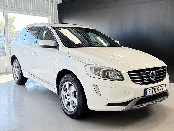 Volvo XC60 3 of 27