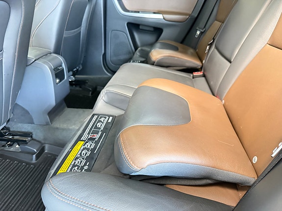 Volvo XC60 17 of 27