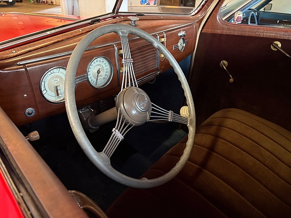 Ford Standard 18 of 24