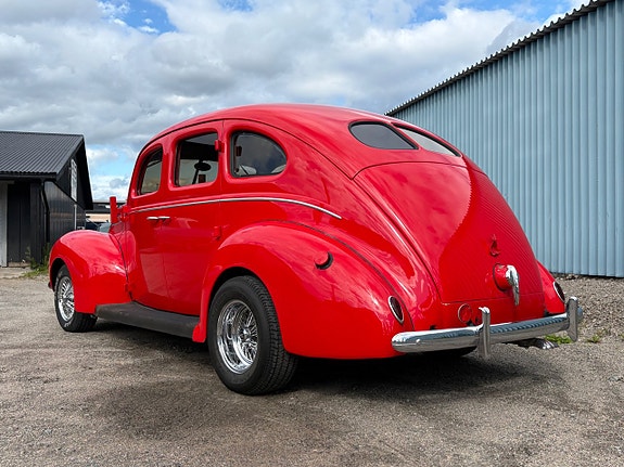 Ford Standard 3 of 24