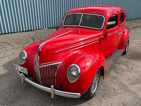 Ford Standard 10 of 24