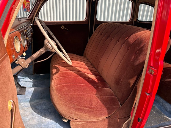 Ford Standard 13 of 24