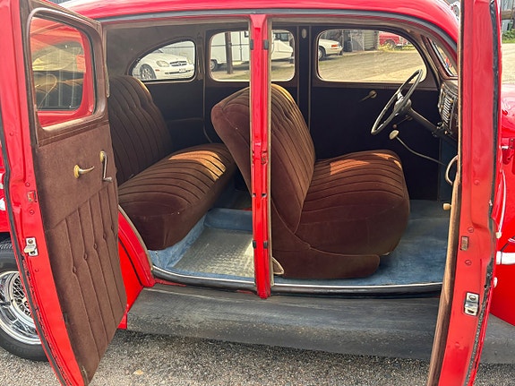 Ford Standard 17 of 24