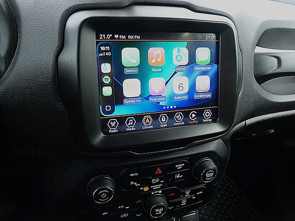 Jeep Renegade 7 of 11