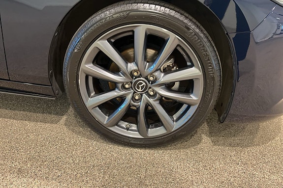 Mazda 3 11 of 12