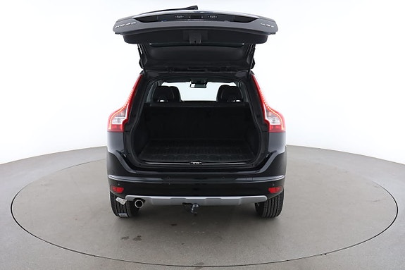 Volvo XC60 17 of 30