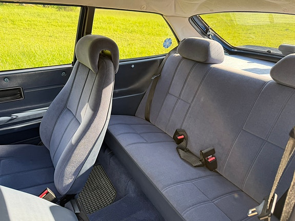Saab 900i 9 of 9