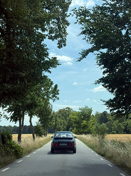 Saab 900i 6 of 9