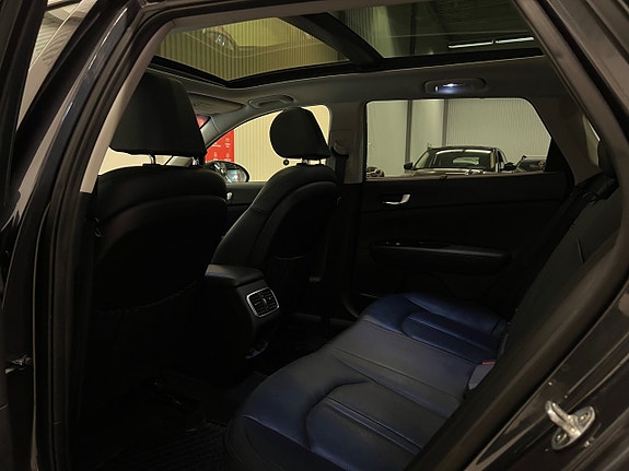 Kia Optima 17 of 30