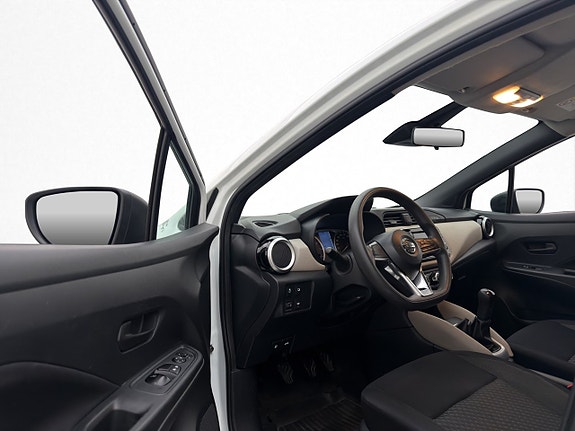 Nissan Micra 24 of 26