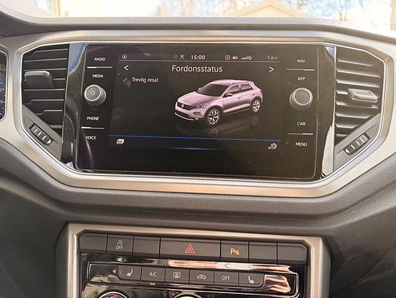 Volkswagen T-Roc 10 of 21