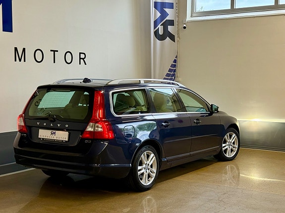 Volvo V70 6 of 21