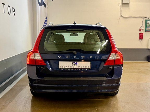 Volvo V70 5 of 21