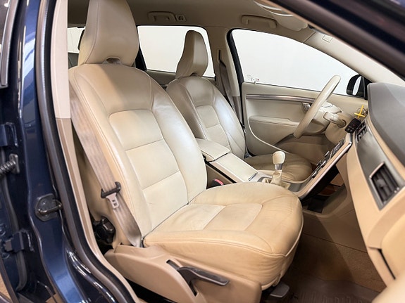 Volvo V70 11 of 21