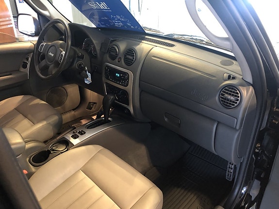 Jeep Cherokee 6 of 9