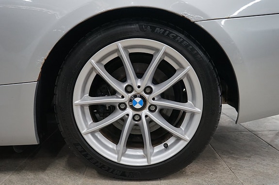 BMW 325i 17 of 18