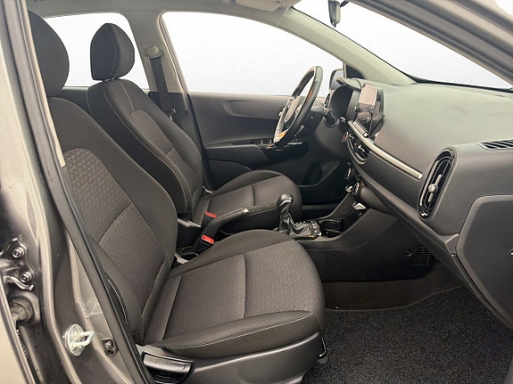Kia Picanto 16 of 26
