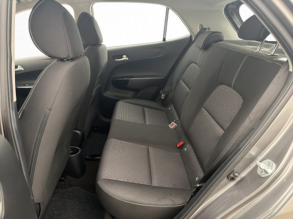 Kia Picanto 17 of 26
