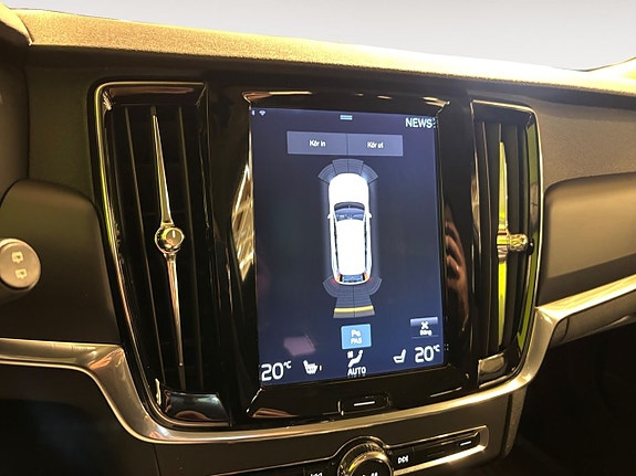 Volvo V90 17 of 26