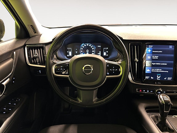 Volvo V90 12 of 26