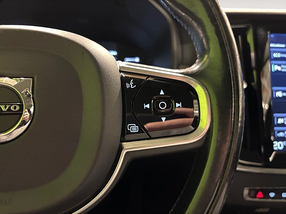Volvo V90 24 of 26