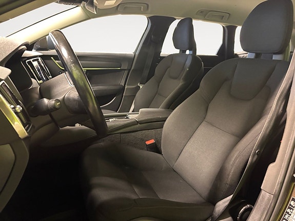 Volvo V90 8 of 26