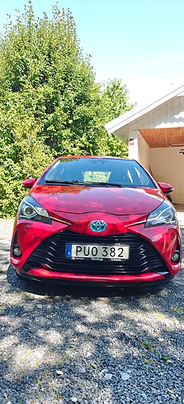 Toyota Yaris 16 of 26