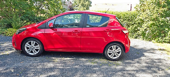 Toyota Yaris 10 of 26