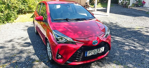 Toyota Yaris 14 of 26