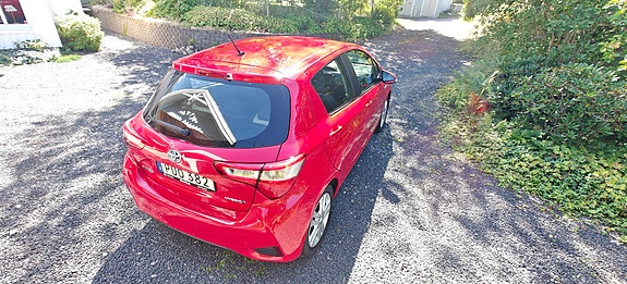 Toyota Yaris 11 of 26