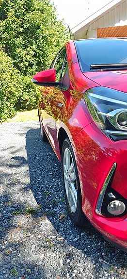 Toyota Yaris 15 of 26