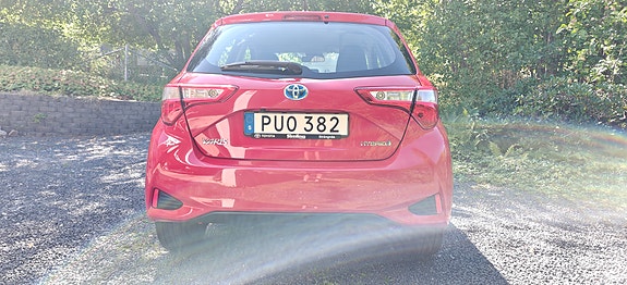 Toyota Yaris 7 of 26