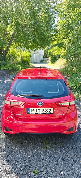 Toyota Yaris 6 of 26