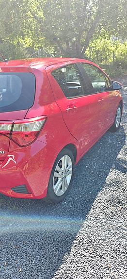 Toyota Yaris 12 of 26