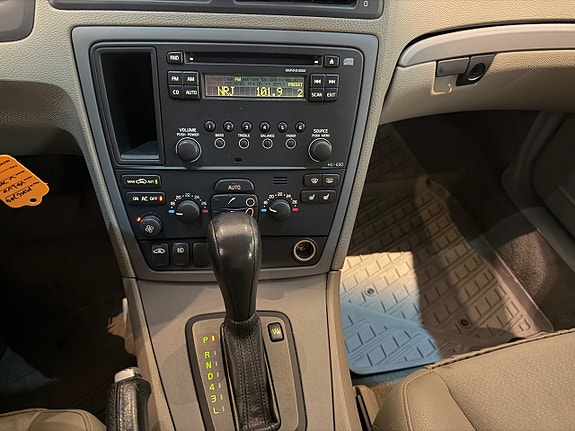 Volvo V70 15 of 16