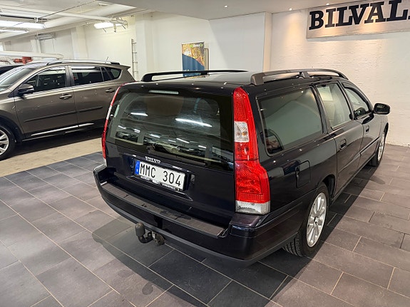 Volvo V70 5 of 16