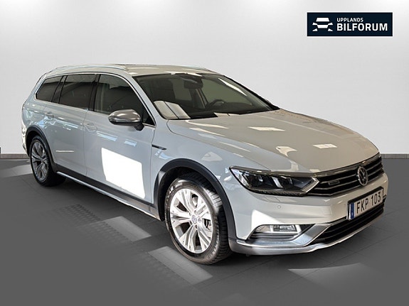 Volkswagen Passat Alltrack 3 of 18