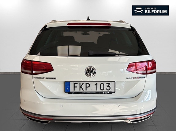 Volkswagen Passat Alltrack 5 of 18