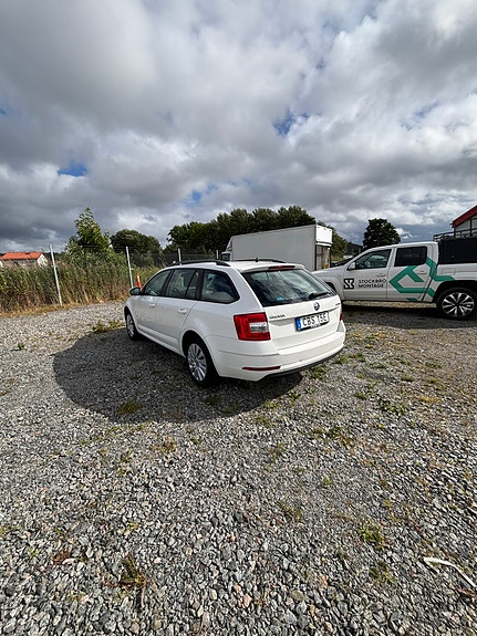 Skoda Octavia 4 of 6