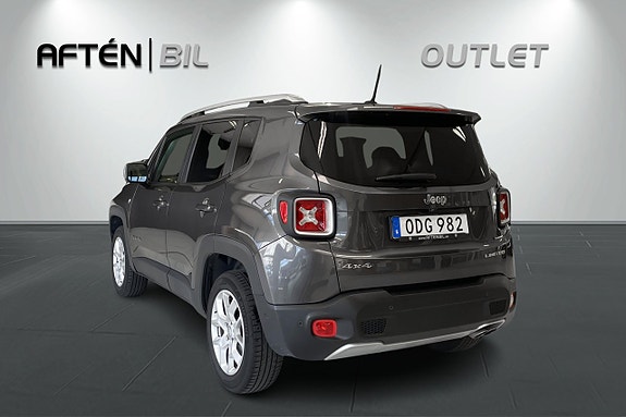 Jeep Renegade 9 of 27