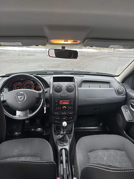 Dacia Duster 7 of 12