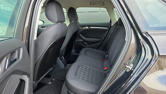 Audi A3 6 of 17