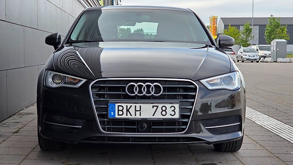Audi A3 4 of 17