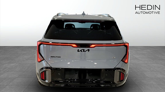 Kia Seltos 7 of 18