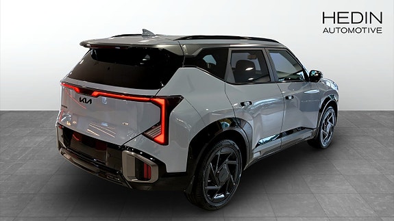 Kia Seltos 2 of 18