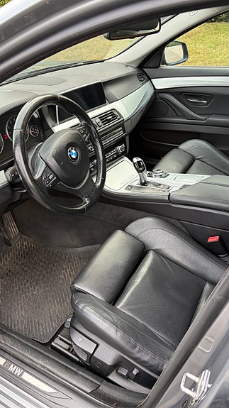 BMW 523i 8 of 13