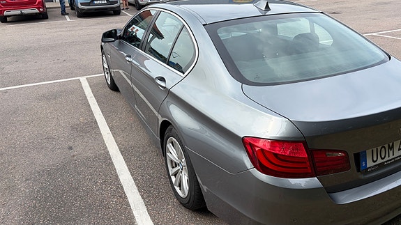 BMW 523i 6 of 13