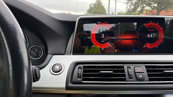 BMW 523i 13 of 13