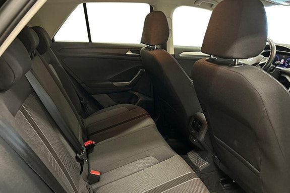 Volkswagen T-Roc 6 of 15