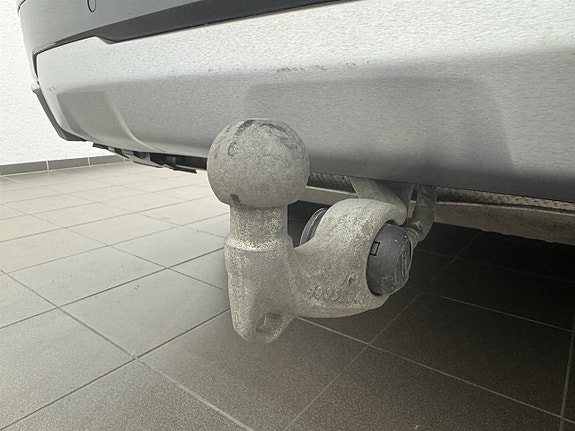 BMW X7 8 of 27